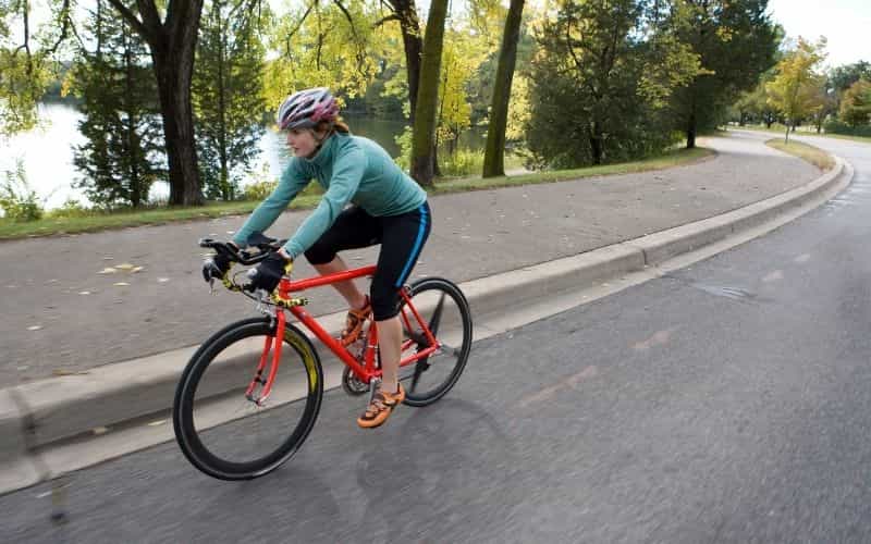 Consider the right road bike for women
